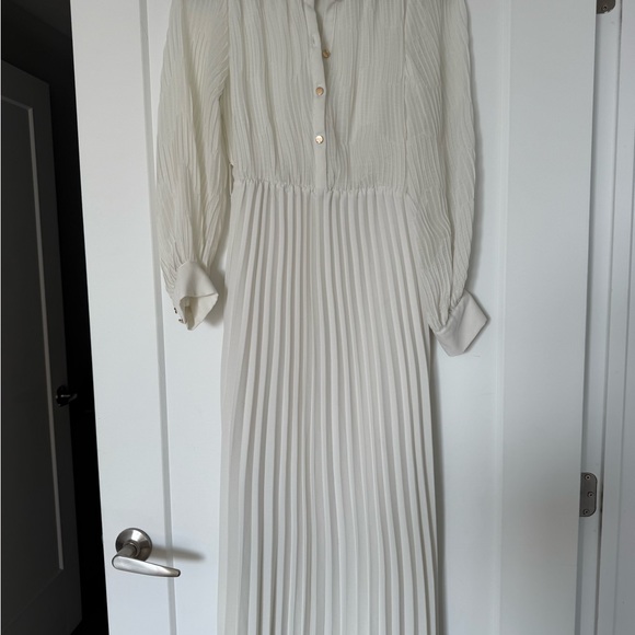 Zara Cream Long Sleeve Pleated Dress - Picture 2 of 4